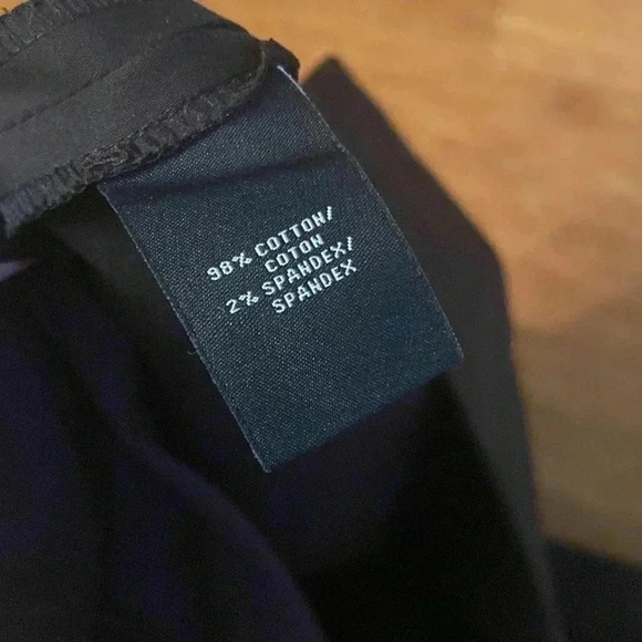 Lafayette 148 NewYork black women’s pants - size 4- side zip closure - Picture 4 of 6